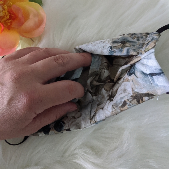 Two Face Masks - Floral - Picture 4 of 5